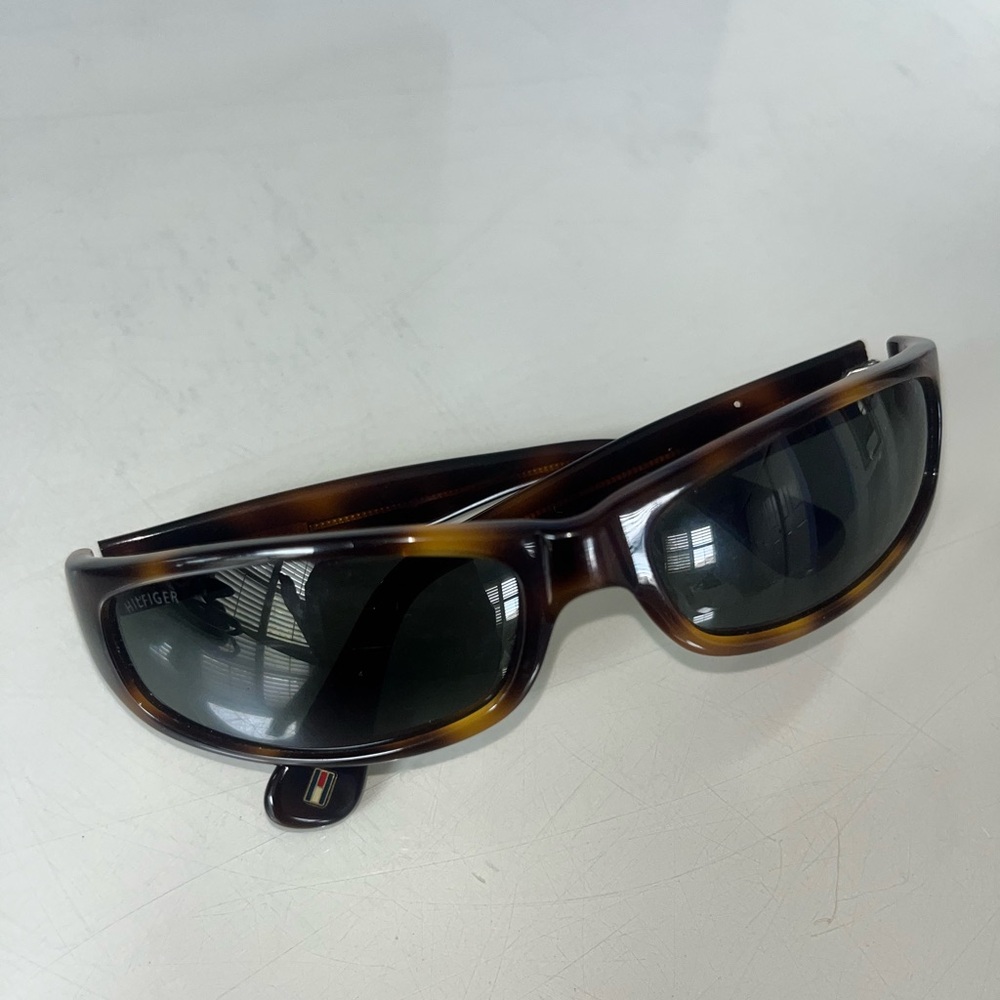 Vintage Tommy Hilfiger sunglasses